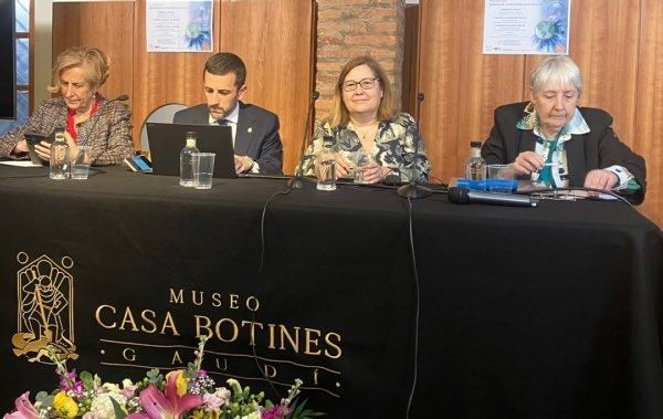 mesa redonda educacion leon