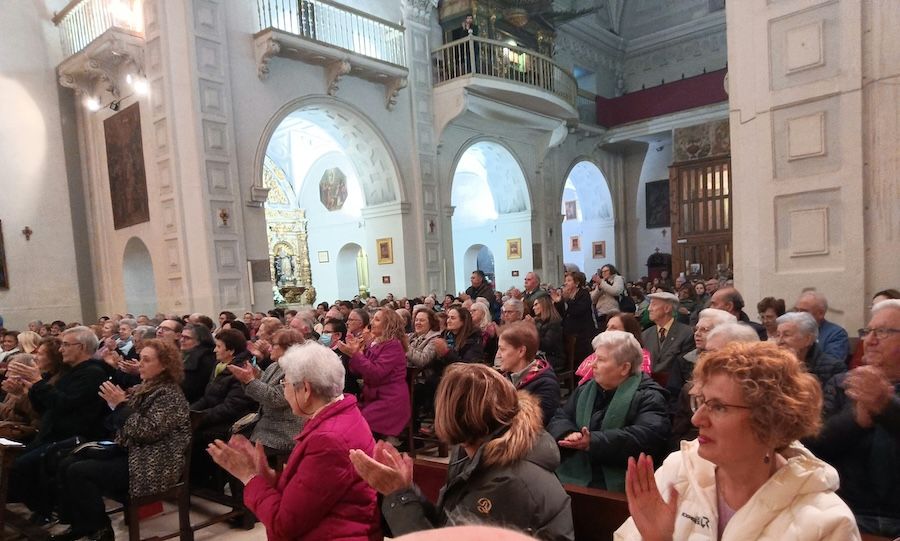 iglesia coro leon centenario gente