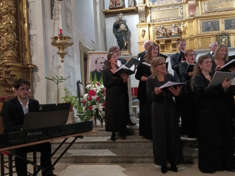 leon iglesia coro centenario