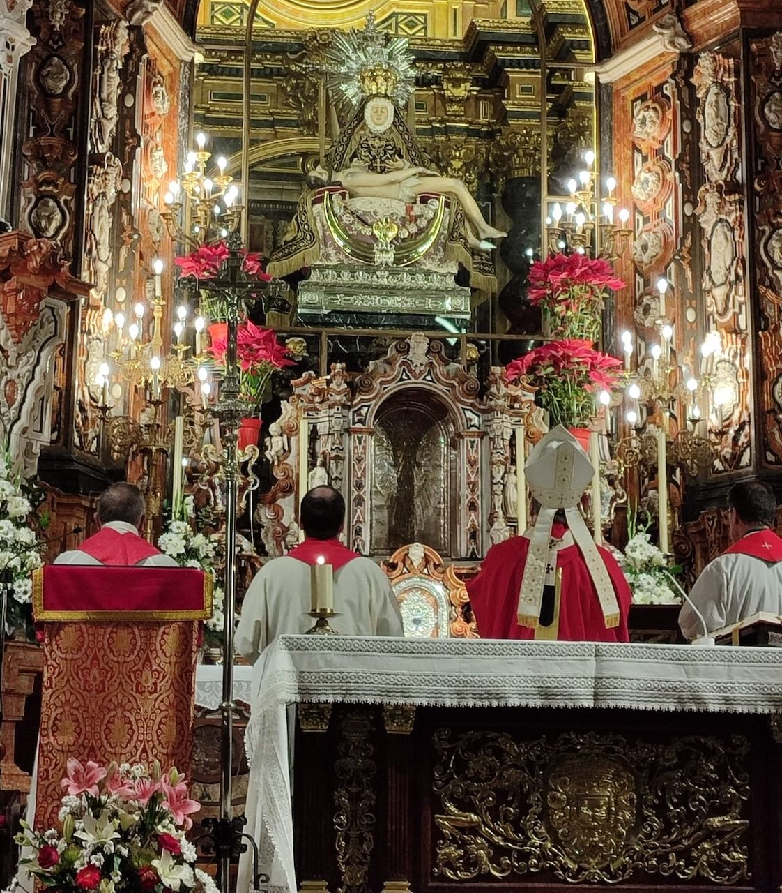centanario en granada clausura