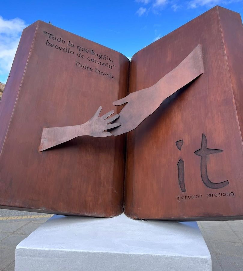 monumento guadix pedro poeveda