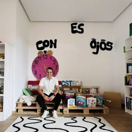 Manu velasco docente